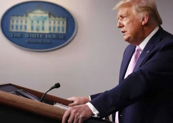 Εμπορικό πόλεμο πυροδοτούν οι νέοι δασμοί του Τραμπ σε Μεξικό, Καναδά και Κίνα