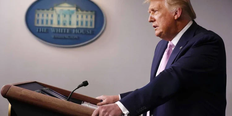 Εμπορικό πόλεμο πυροδοτούν οι νέοι δασμοί του Τραμπ σε Μεξικό, Καναδά και Κίνα