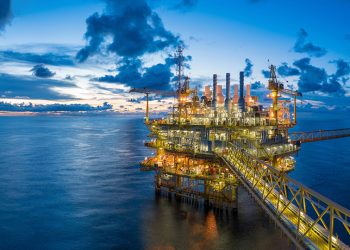 Η Ελλάδα στο προσκήνιο με στρατηγικά έργα και επενδύσεις σε πρώτες ύλες