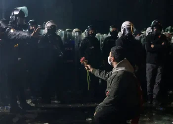 Διαδήλωση για τον Εκρέμ Ιμάμογλου / REUTERS / Alexandros Avramidis TPX IMAGES OF THE DAY