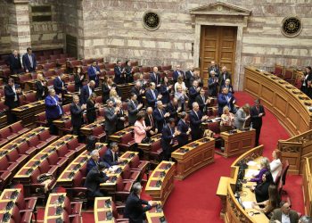 Απορρίφθηκε η πρόταση δυσπιστίας κατά της κυβέρνησης – Καταψηφίστηκε από 157 βουλευτές
