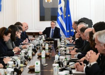 Κυβέρνηση: Ανασχηματισμός επανεκκίνησης με «μήνυμα» στην κοινωνία