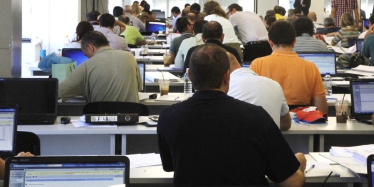 Καταργούνται «δημοφιλή» πιστοποιητικά – Τι αλλάζει στις συναλλαγές με το Δημόσιο