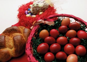 Έθιμα της Κυριακής του Πάσχα σε όλη τη χώρα