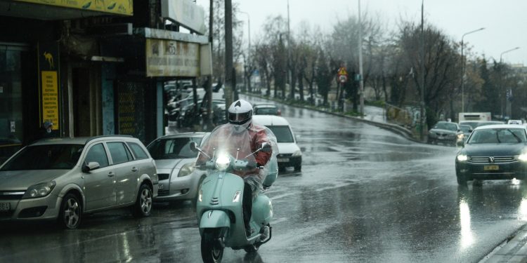 Έκτακτο δελτίο επιδείνωσης καιρού από την ΕΜΥ: Ισχυρές βροχές, καταιγίδες, χιόνια και αισθητή πτώση θερμοκρασίας