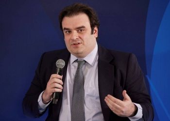 Μήνυμα σταθερότητας από την Ελλάδα: Πρόωρη αποπληρωμή δανείων μνημονίου ανακοίνωσε ο Πιερρακάκης