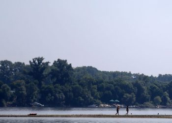 Μεγάλη ρύπανση στο Δούναβη από διαρροή 82.000 λίτρων πετρελαίου