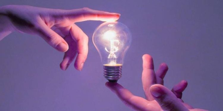 Σε εφαρμογή το θερινό ωράριο στο ρεύμα – Πότε ισχύουν οι μειωμένες χρεώσεις