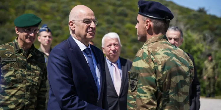 Δένδιας από Μυτιλήνη: Ανάγκη για ευγνωμοσύνη στους φύλακες των συνόρων της πατρίδας