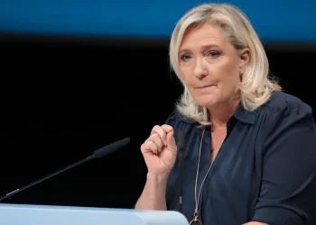 Μαρίν Λεπέν: Για πολιτικά υποκινούμενη απόφαση κάνει λόγο η ηγέτιδα του  «Εθνικόυ Συναγερμού»