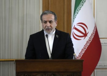 Αμπάς Αραγτσί: Συνομιλίες υψηλού επιπέδου μεταξύ Ιράν και ΗΠΑ το Σάββατο στο Ομάν