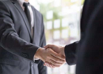 Σε ιδιώτες η διαχείριση των οφειλών στα ταμεία – Tι προβλέπει νέα διάταξη