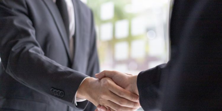 Σε ιδιώτες η διαχείριση των οφειλών στα ταμεία – Tι προβλέπει νέα διάταξη