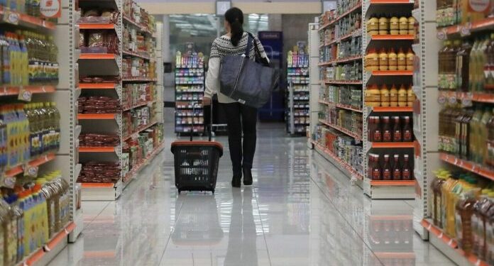 Το ωράριο σούπερ μάρκετ σήμερα Μεγάλη Παρασκευή – Τι ώρα ανοίγουν και κλείνουν τα καταστήματα