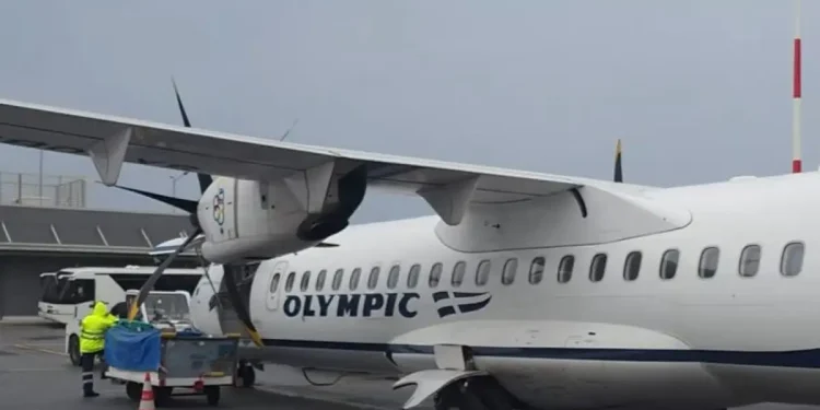 Μυτιλήνη: Η ανακοίνωση της Aegean για το περιστατικό με τη φωτιά στον κινητήρα αεροπλάνου – «Προληπτική η εκκένωσή του»