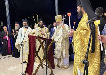 Η Κέρκυρα γιόρτασε την Ανάσταση με λαμπρότητα και κατάνυξη