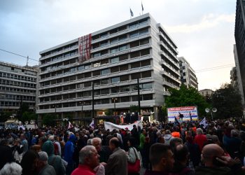 Απεργία: Πώς θα κινηθούν τα μέσα μεταφοράς – Τι ισχύει για ταξί και αεροπλάνα