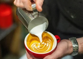 Καφές: Σε αναμμένα κάρβουνα οι επιχειρήσεις μετά την επιβολή των δασμών Τραμπ