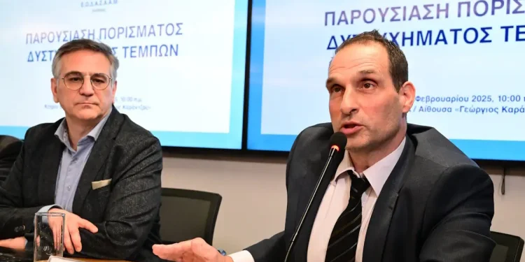 Το «φιάσκο» του ΕΟΔΑΣΑΑΜ, η ενόχληση για Παπαδημητρίου, ο ρόλος Λακαφώση και στο βάθος η ψηφοφορία στη Βουλή για Τριαντόπουλο