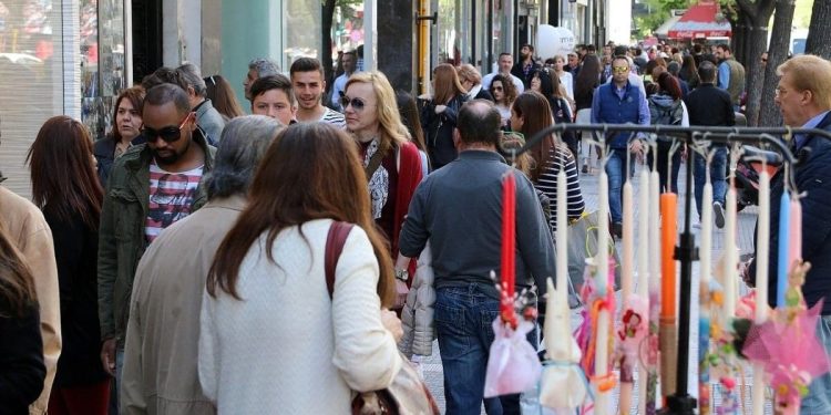Πώς θα λειτουργήσουν τα εμπορικά καταστήματα ενόψει του Πάσχα – Πότε τίθεται σε ισχύ το εορταστικό ωράριο