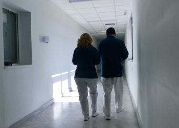 Αναζητούνται γιατροί για τα νησιά λίγες ημέρες πριν το Πάσχα – Οι αμοιβές και οι αρνήσεις