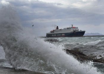 Απαγορευτικό απόπλου από Πειραιά, Ραφήνα και Λαύριο – Ποια δρομολόγια ακυρώθηκαν