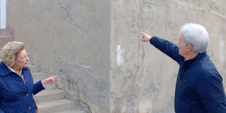 Συναγερμός στο Ηράκλειο Κρήτης: Εκτεταμένες ρηγματώσεις στις Βούτες προκαλούν αντιμετώπιση Έκτακτης ανάγκης