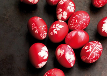 Μυρωδιές και Έθιμα της Μεγάλης Πέμπτης: Ένα ταξίδι στην πασχαλινή Ελλάδα