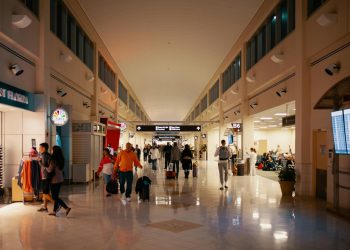 Ποιο είναι το ακριβότερο αεροδρόμιο για φαγητό και ποτό σύμφωνα με την Corriere della Sera;