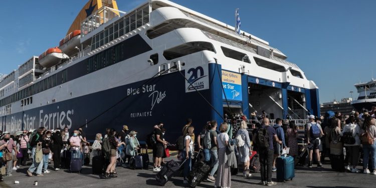 Μεγάλη η τουριστική κίνηση το Πάσχα – Ποιοι προορισμοί είναι ήδη γεμάτοι