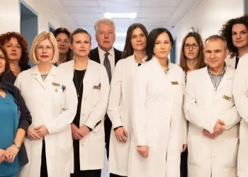 Ομάδα Νεφρολογικής Κλινικής του «Λαϊκού Νοσοκομείου» © Τάσος Ανέστης facebook sharing button twitter sharing button messenger sharing button email sharing button