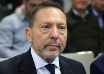 Στουρνάρας στους Financial Times: Κίνδυνος αρνητικού σοκ ζήτησης εξαιτίας των δασμών Τραμπ