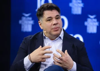 Τζορτζ Τσούνης: Η Ελλάδα μπορεί να βγάλει από το «λαιμό» της Ευρώπης τη θηλιά της Gazprom