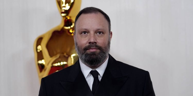Ο Γιώργος Λάνθιμος αντεπιτίθεται για το «Όχι» της Ακρόπολης