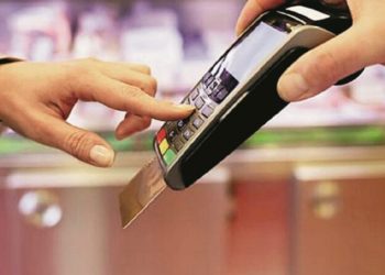 Ηλεκτρονικές πληρωμές: Αύξηση 22% το 2024, χάνουν έδαφος τα μετρητά