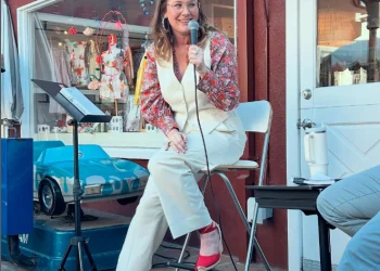 Σοκαριστικές αποκαλύψεις από την κόρη του Τομ Χανκς για κακοποίηση και παραμέληση από τη μητέρα της