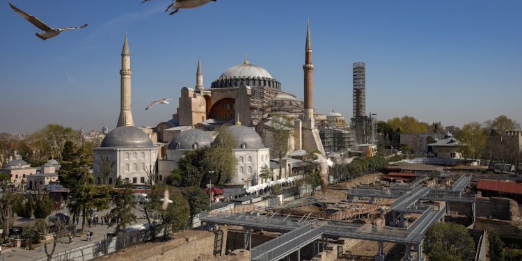 Σεισμός στην Κωνσταντινούπολη προκαλεί ανησυχία για μεγαλύτερη δόνηση