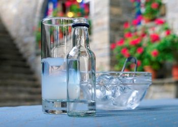 Το ούζο «πρωταθλητής» στις εξαγωγές – Πάνω από 100 εκατ. ευρώ τα ελληνικά αποστάγματα το 2024