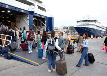 Σταθερές οι τιμές των ακτοπλοϊκών εισιτηρίων το φετινό καλοκαίρι — Τι αναμένουν οι τουριστικοί φορείς