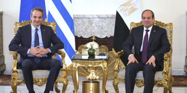 Στην Αθήνα ο Φατάχ Αλ-Σίσι: Συνάντηση με Κ. Μητσοτάκη
