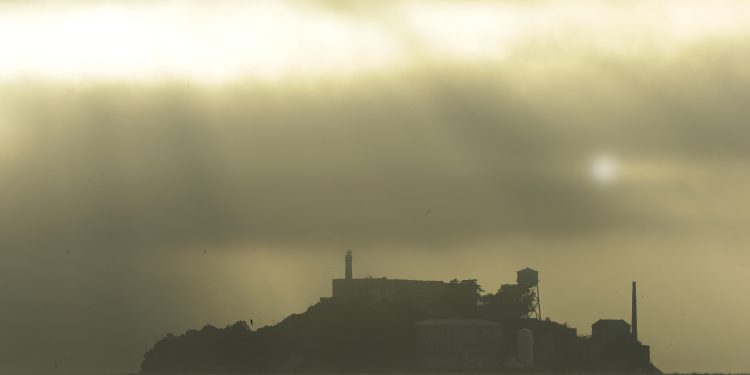 Αλκατράζ: Ο «Βράχος» που γέννησε θρύλους και παραμένει σύμβολο