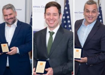 Debate House: Bουλευτές και καλλιτέχνες σε μια ασυνήθιστη αντιπαράθεση πολιτικού πολιτισμού