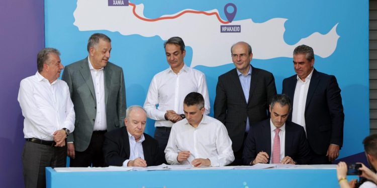 Ξεκινά επίσημα το μεγαλύτερο έργο παραχώρησης στην Ελλάδα: Η σύμβαση για το τμήμα Ηράκλειο – Χανιά του ΒΟΑΚ