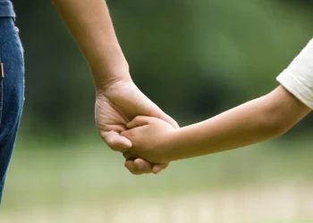 Ημέρα της Μητέρας: Γιορτάζοντας την αγάπη και την προσφορά