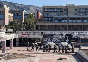 Επεισόδια στην πολυτεχνειούπολη Ζωγράφου: Σύλληψη φοιτητή για επίθεση, έρευνα για συμπλοκή