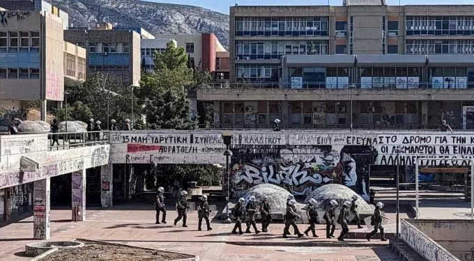 Επεισόδια στην πολυτεχνειούπολη Ζωγράφου: Σύλληψη φοιτητή για επίθεση, έρευνα για συμπλοκή