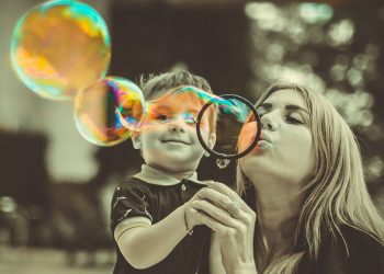 Η μητέρα είναι η ηρωίδα της ζωής μας – Η επιστήμη εξηγεί γιατί