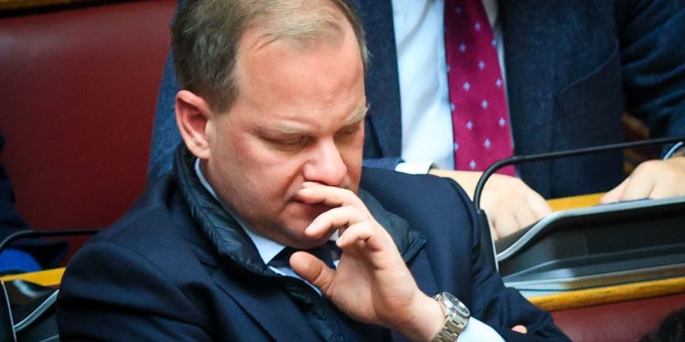 Σε τροχιά Προανακριτικής για Καραμανλή η ΝΔ – Στο στόχαστρο το ΠΑΣΟΚ