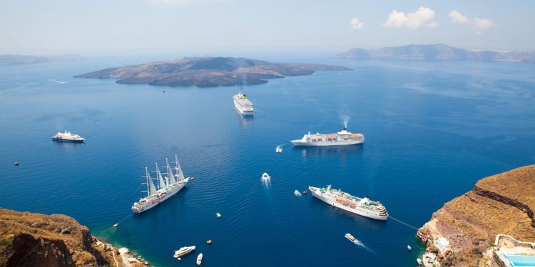 Ισχυρός και το 2025 ο ελληνικός τουρισμός – Οι νέες προοπτικές και οι αγορές–κλειδιά