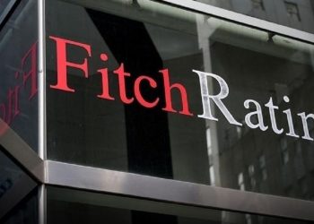 Σε αναμονή για πιθανή αναβάθμιση της ελληνικής οικονομίας από τη Fitch